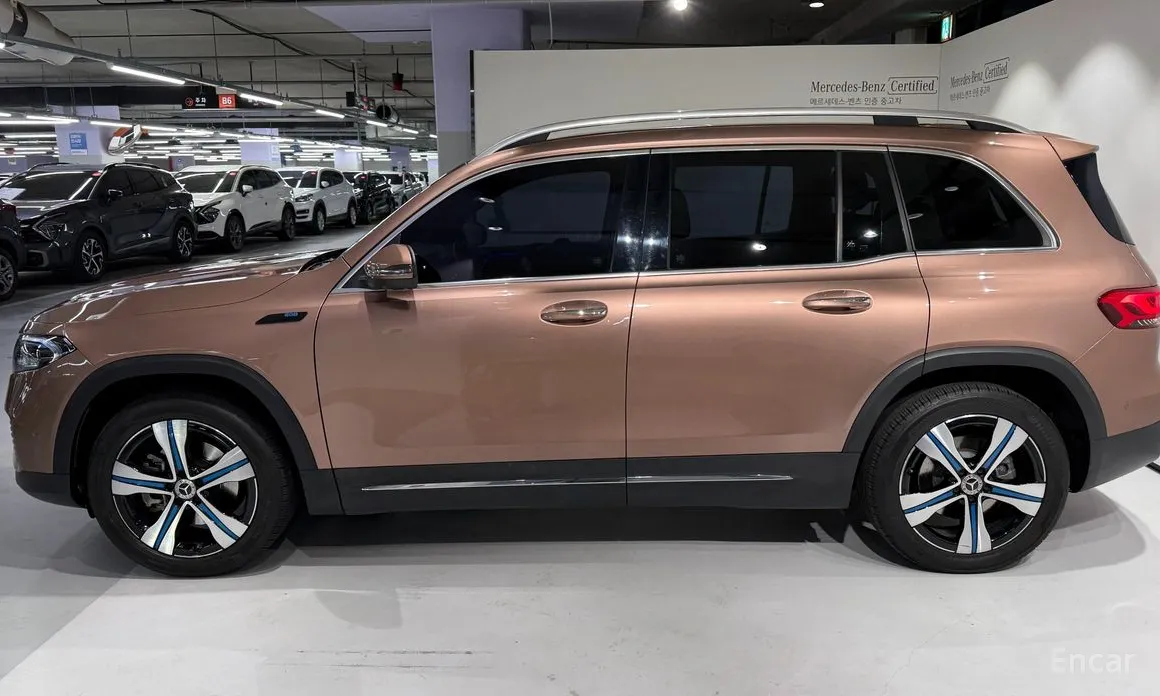 Фото 8 - Mercedes-Benz EQB