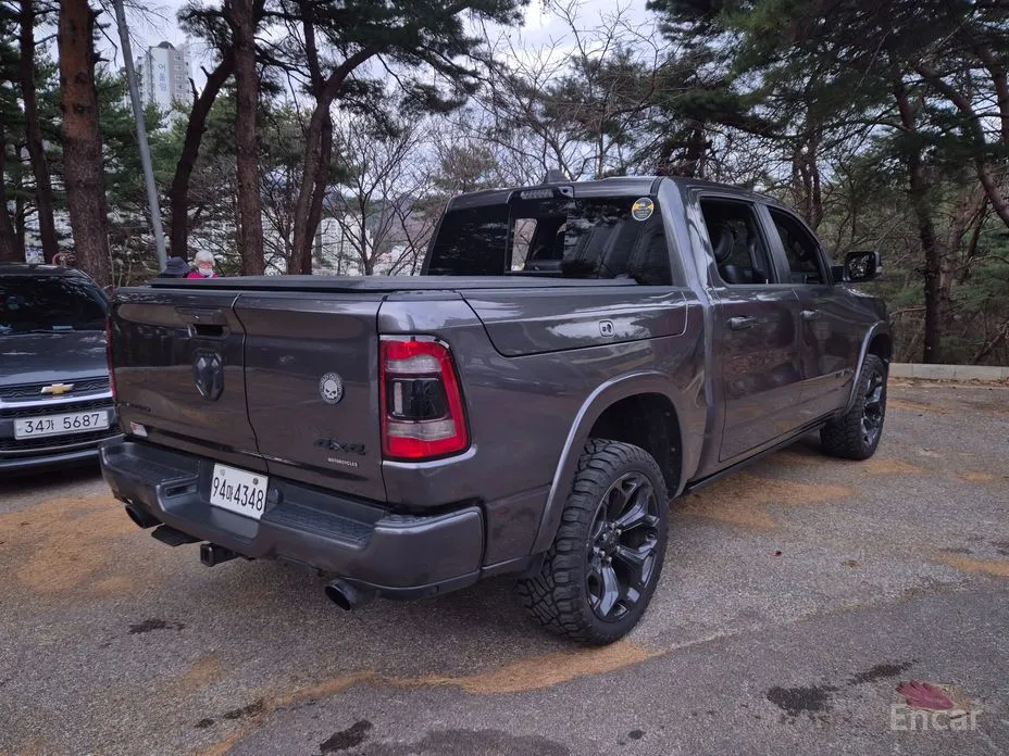 Фото 4 - Dodge Ram Pickup