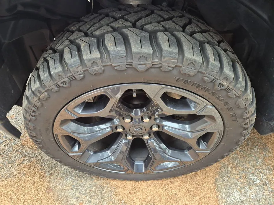 Фото 8 - Dodge Ram Pickup