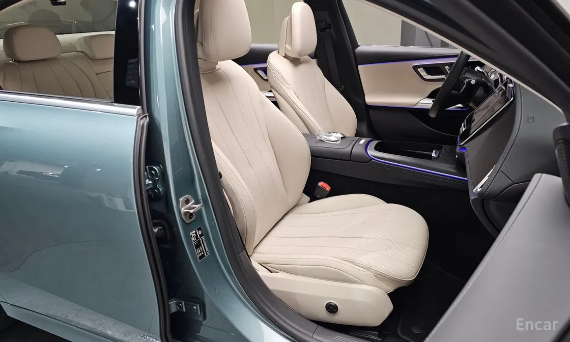 Фото 10 - Mercedes-Benz E-Class