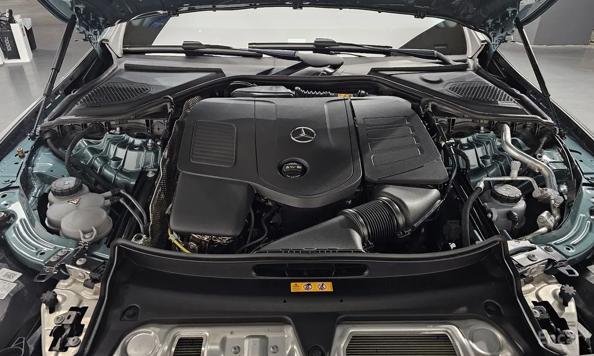 Фото 6 - Mercedes-Benz E-Class