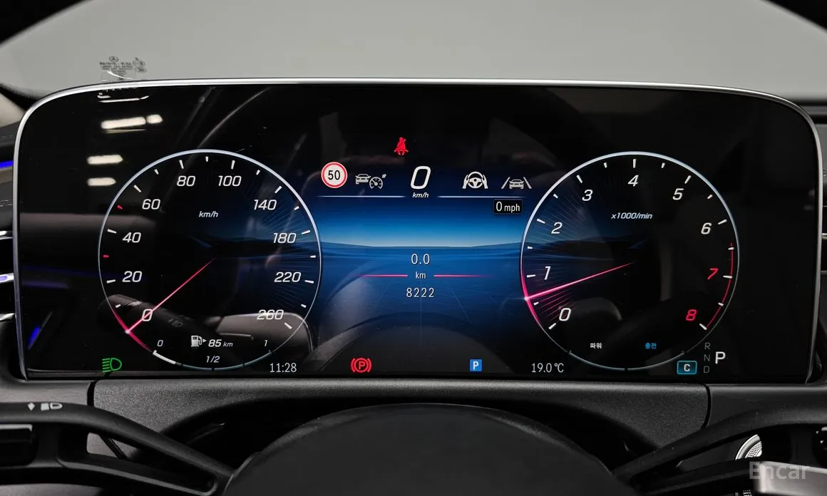 Фото 8 - Mercedes-Benz E-Class