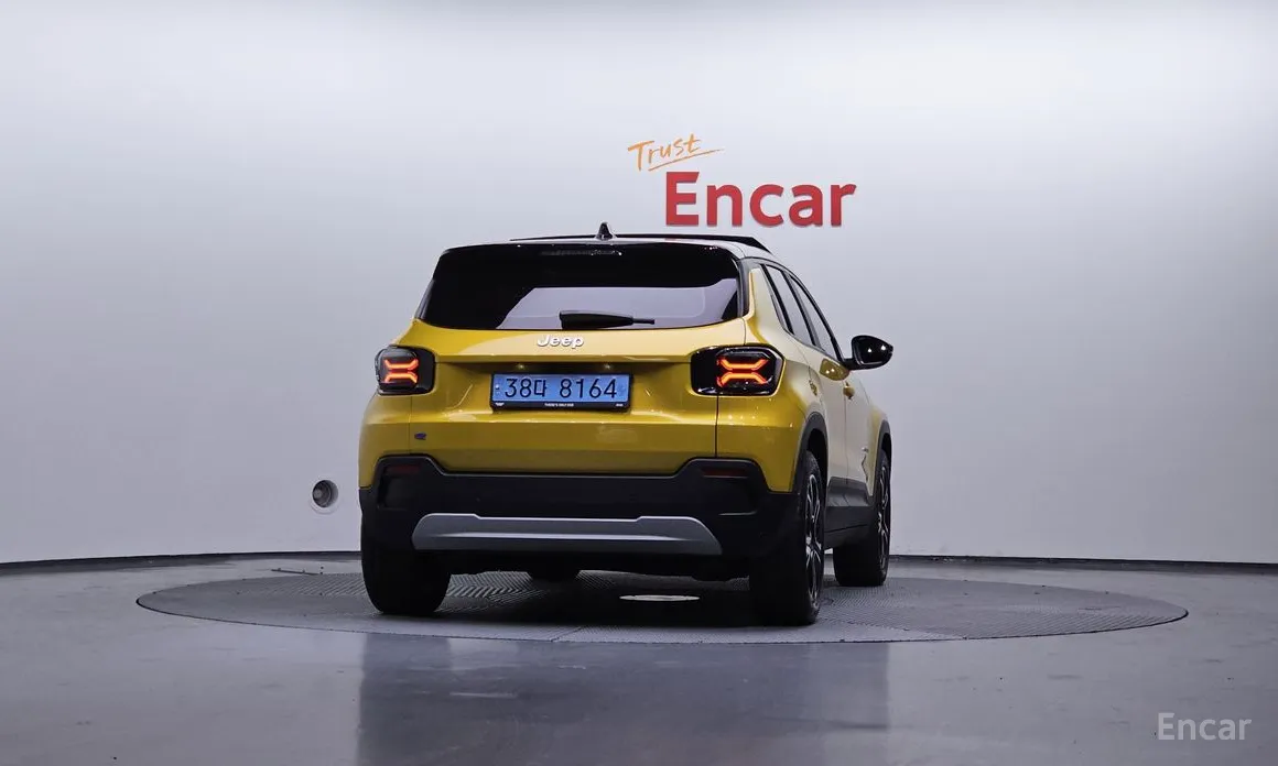 Фото 4 - Jeep Avenger