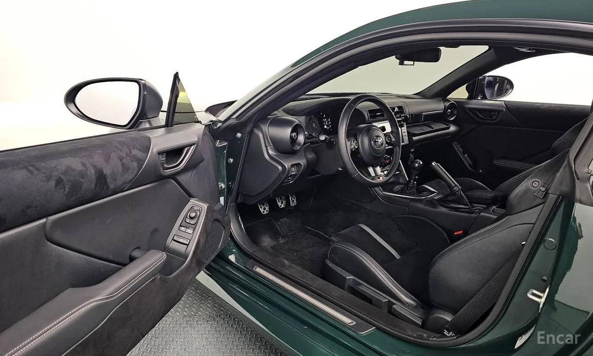 Фото 12 - Toyota 86