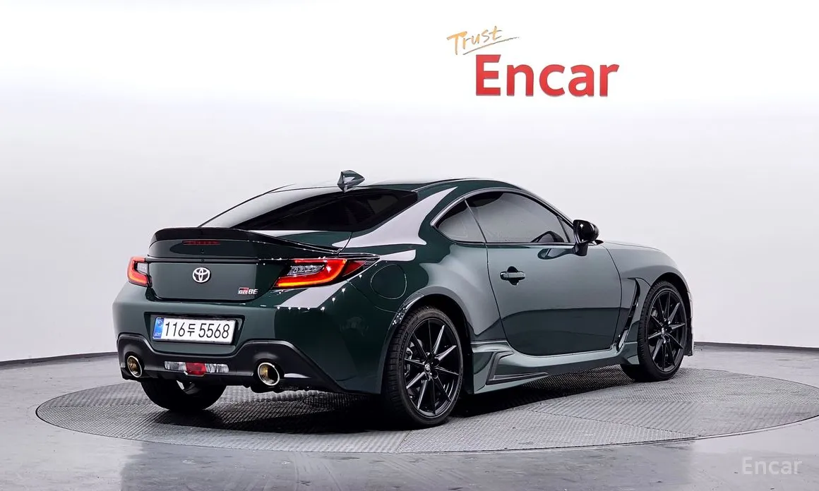 Фото 2 - Toyota 86