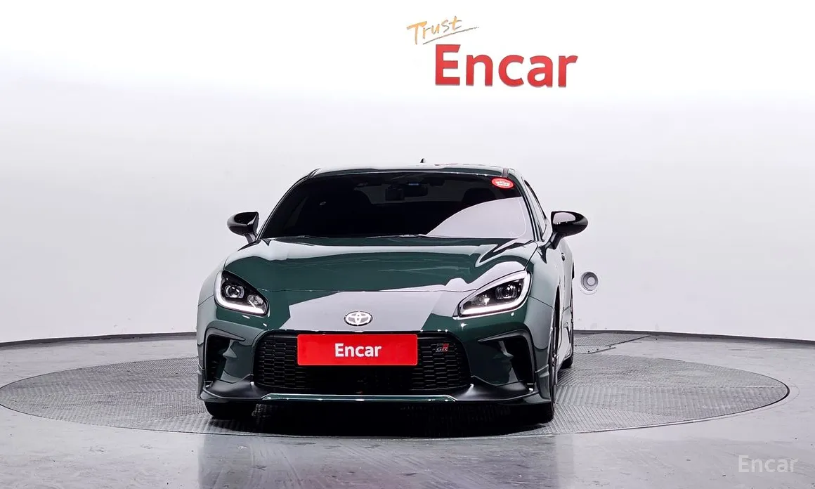 Фото 3 - Toyota 86