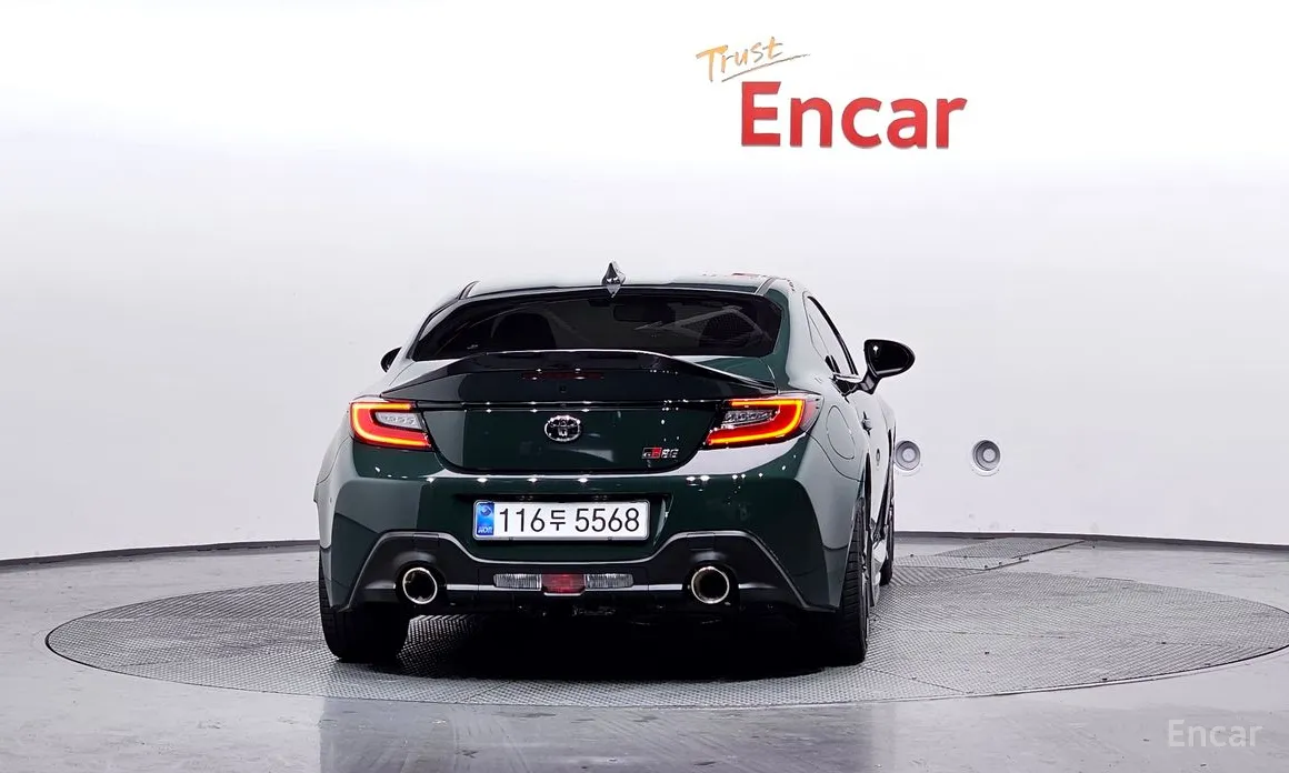 Фото 4 - Toyota 86