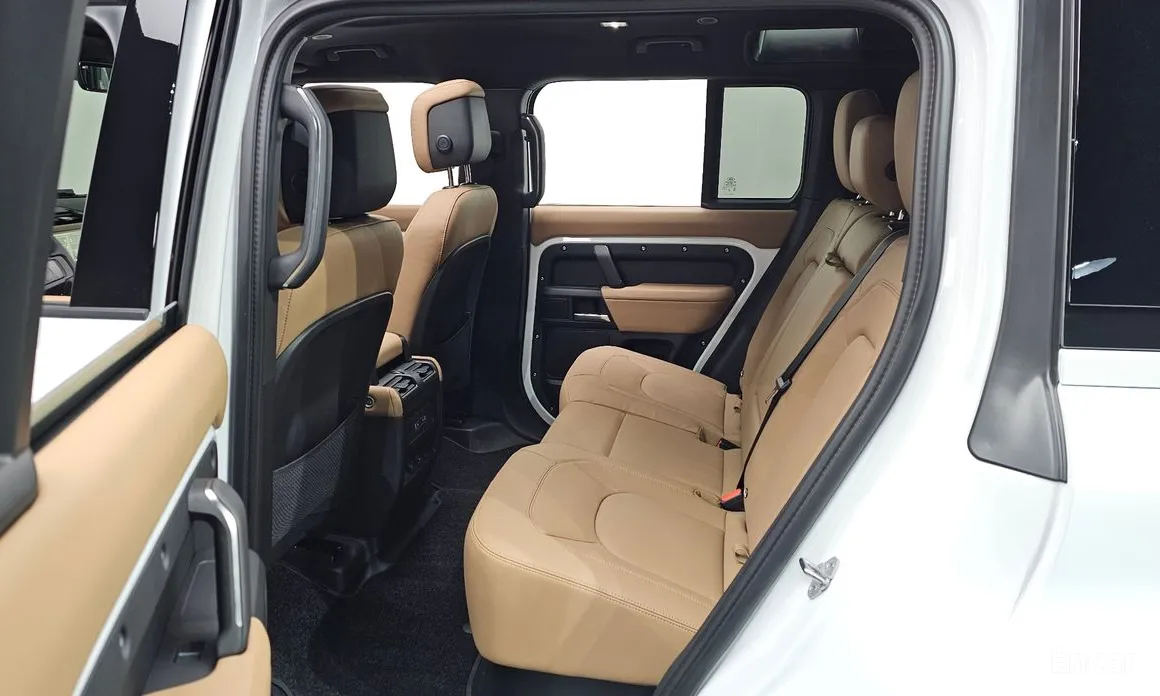 Фото 16 - Land Rover Defender