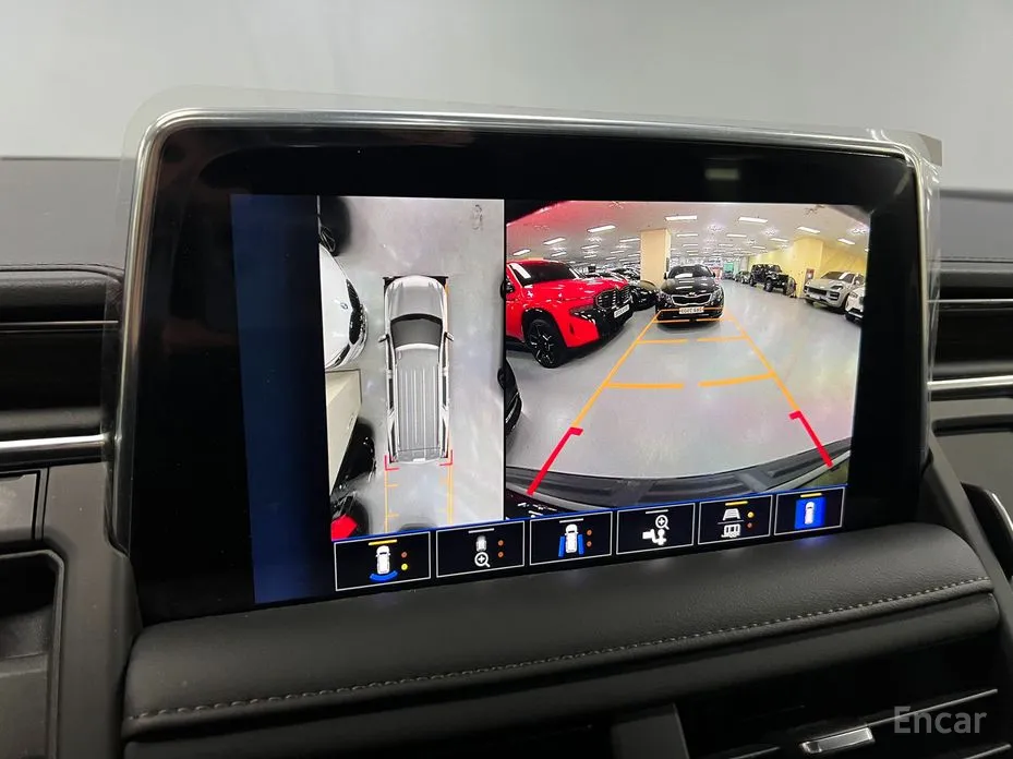 Фото 10 - Chevrolet Tahoe