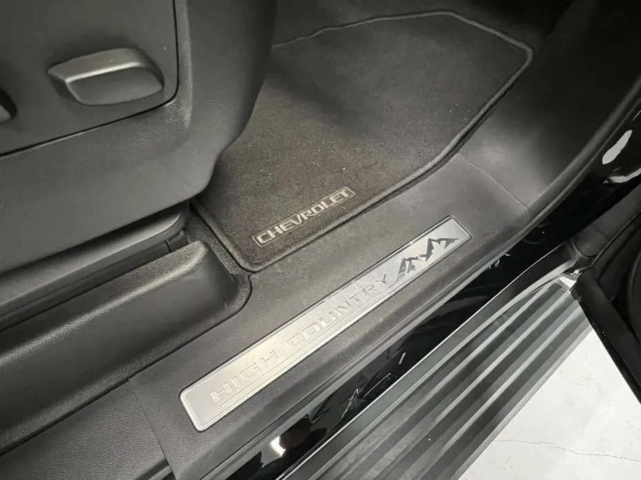 Фото 13 - Chevrolet Tahoe