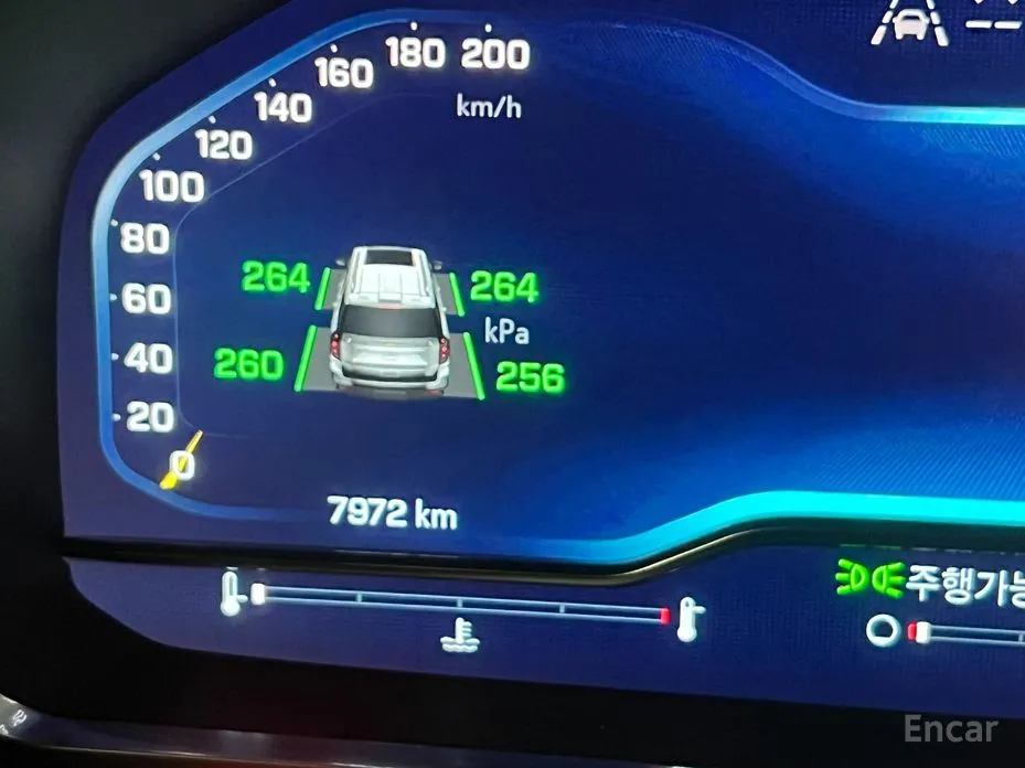 Фото 9 - Chevrolet Tahoe