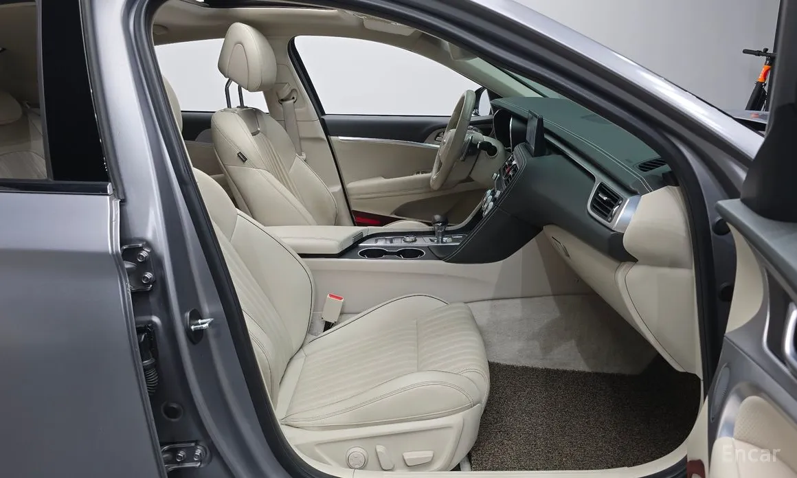 Genesis G70 2020 Gasoline 2.0T 2WD