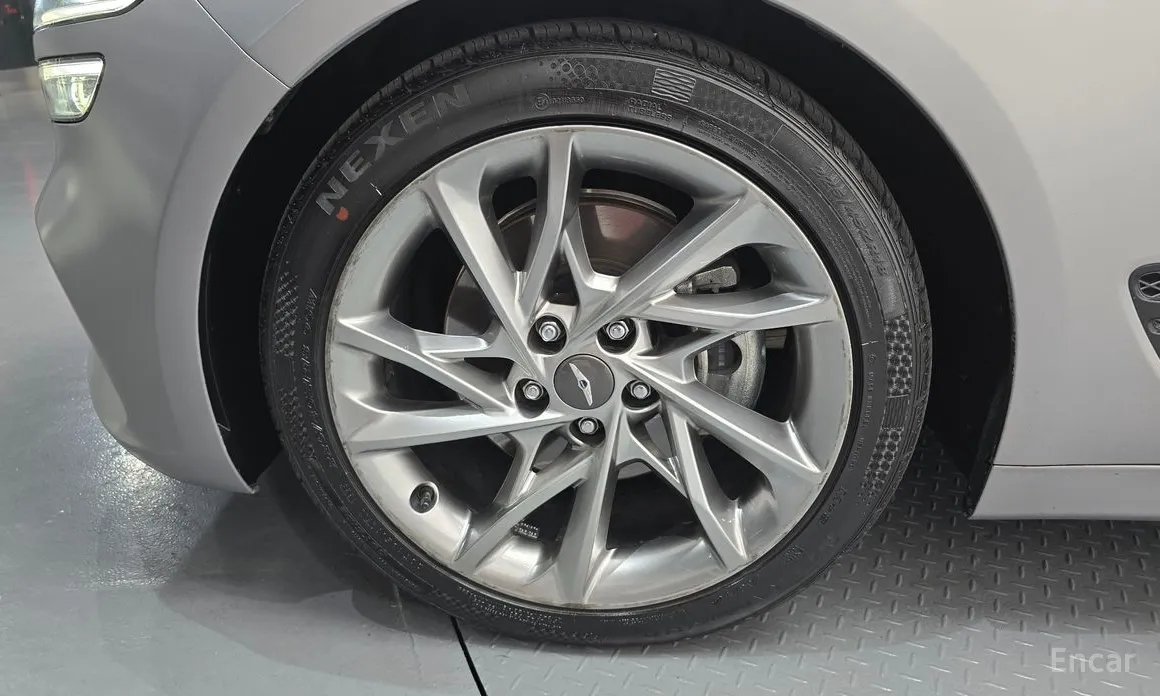 Genesis G70 2020 Gasoline 2.0T 2WD