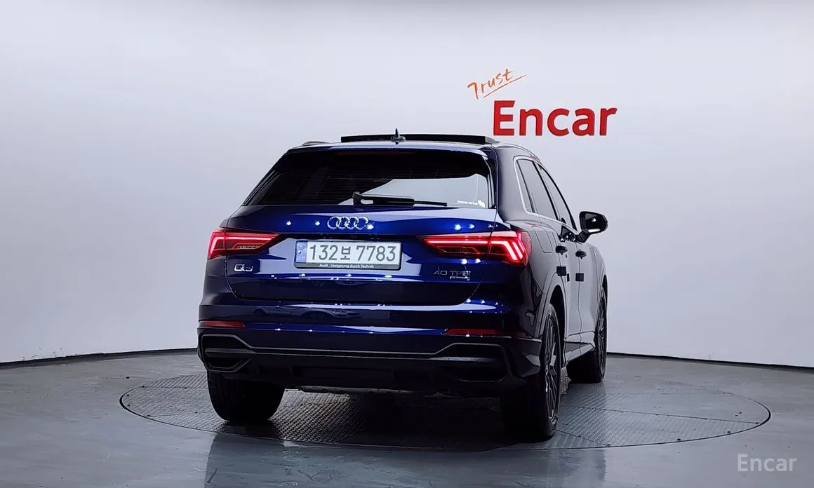 Фото 4 - Audi Q3