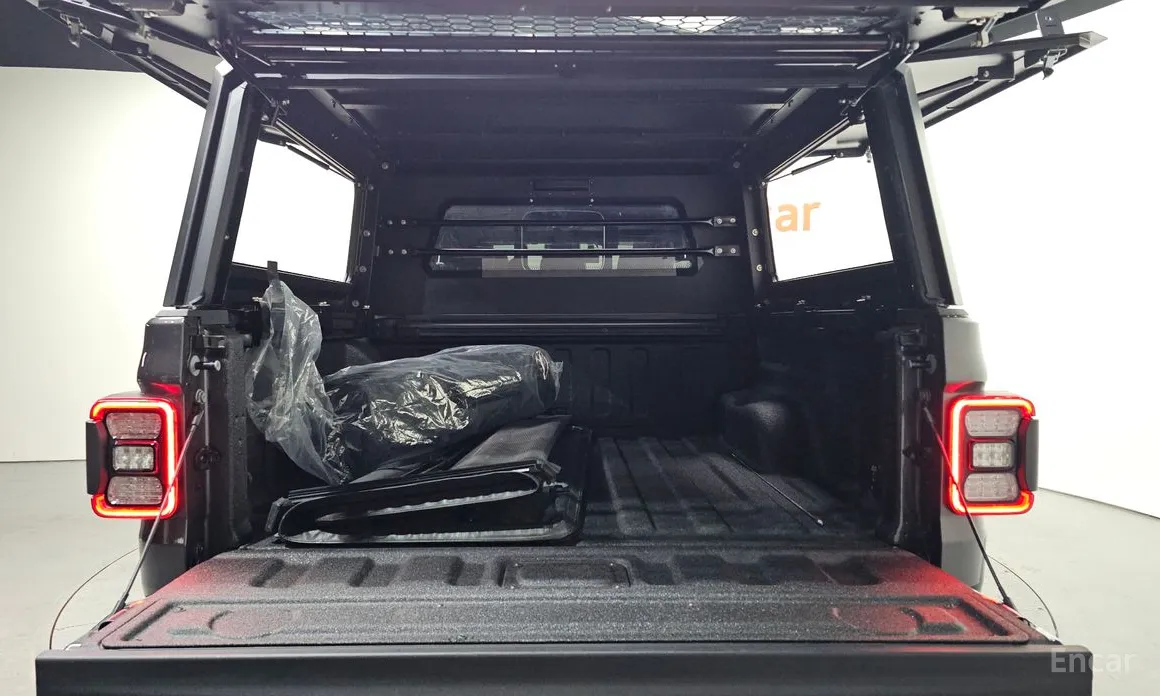 Фото 20 - Jeep Gladiator