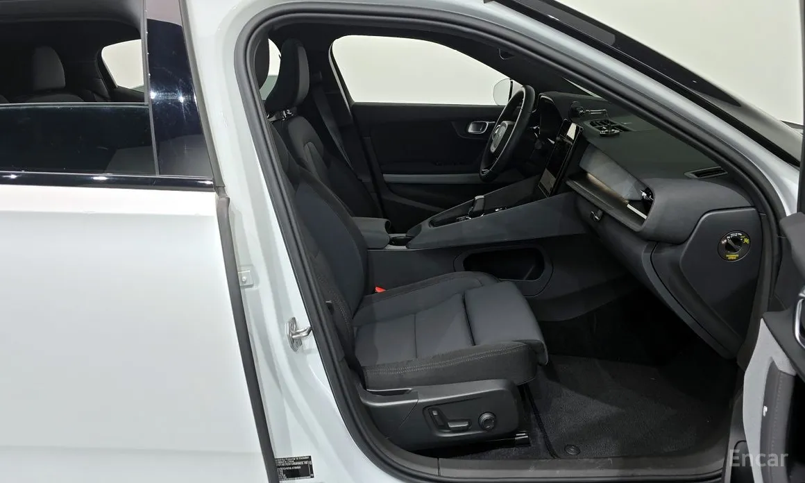 Фото 11 - Polestar 2