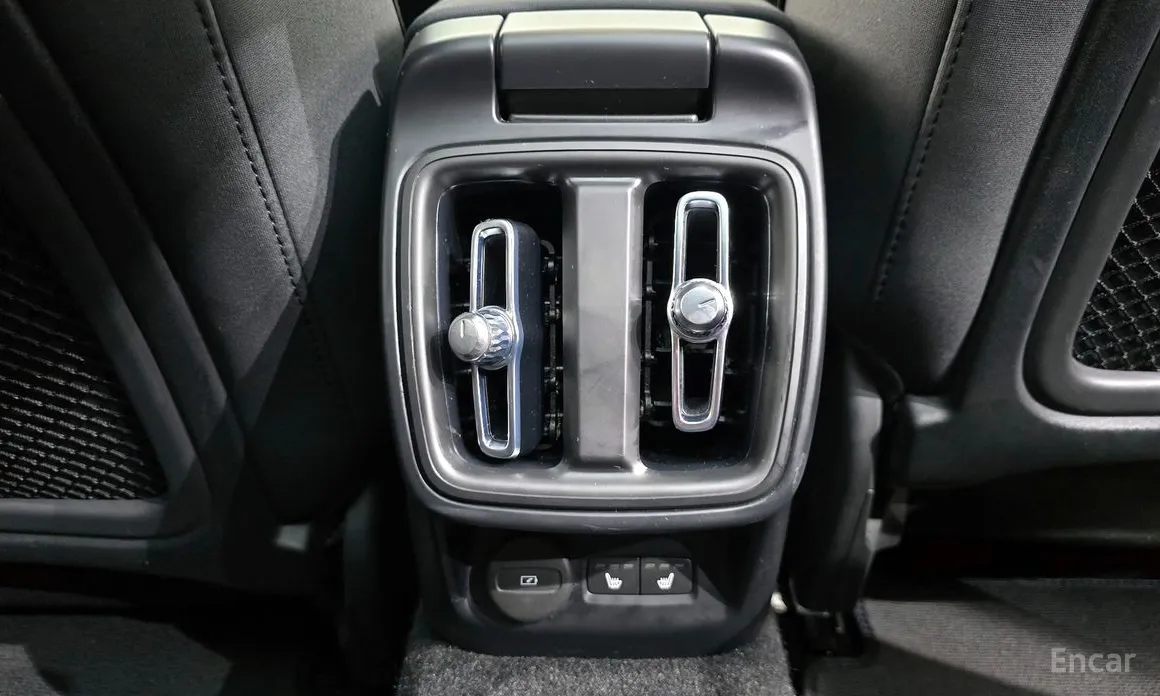 Фото 19 - Polestar 2