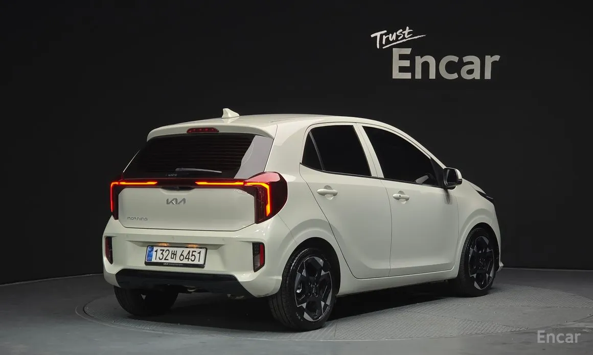 Фото 2 - Kia Morning