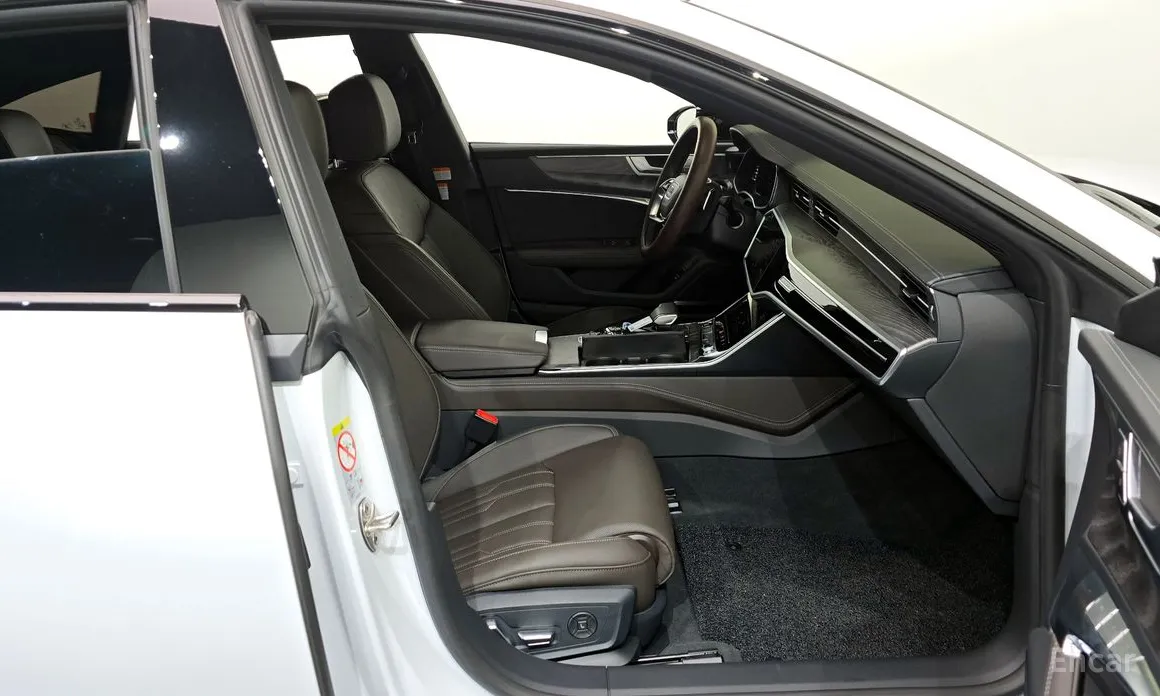 Фото 11 - Audi A7