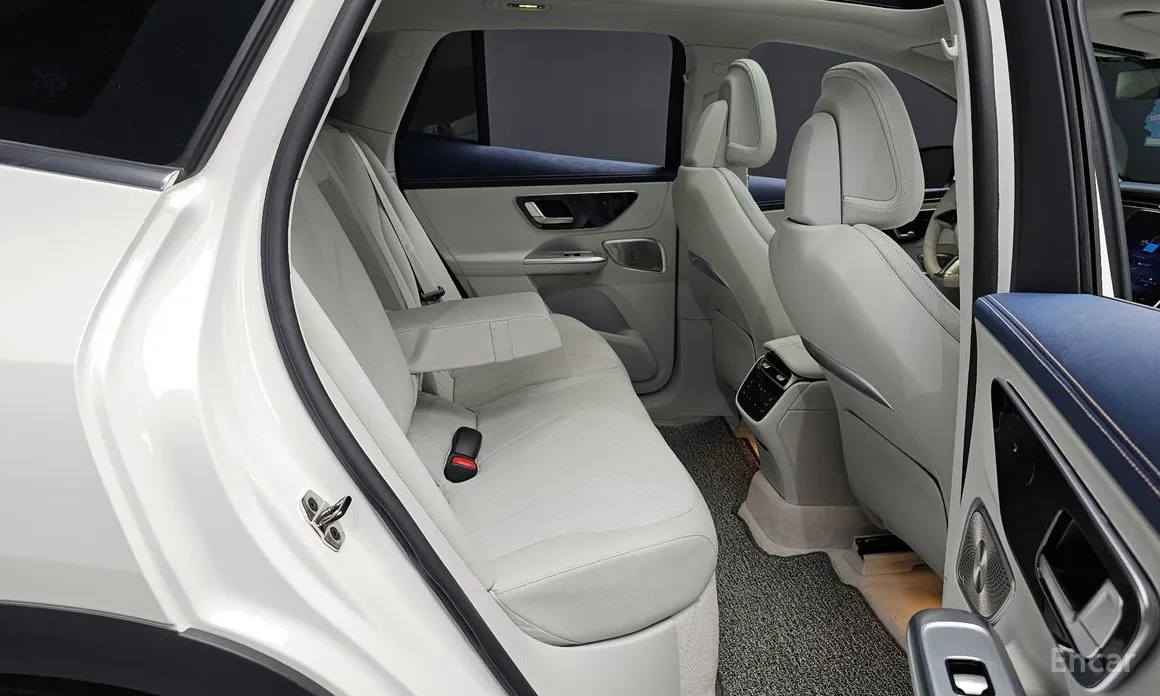 Фото 12 - Mercedes-Benz EQE
