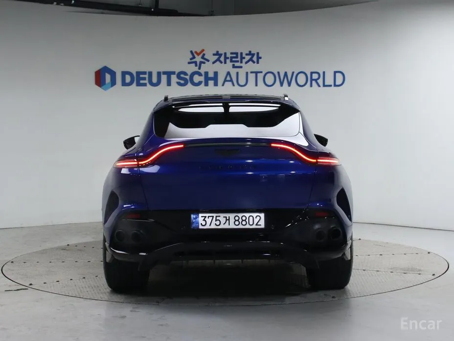 Фото 4 - Aston Martin DBX