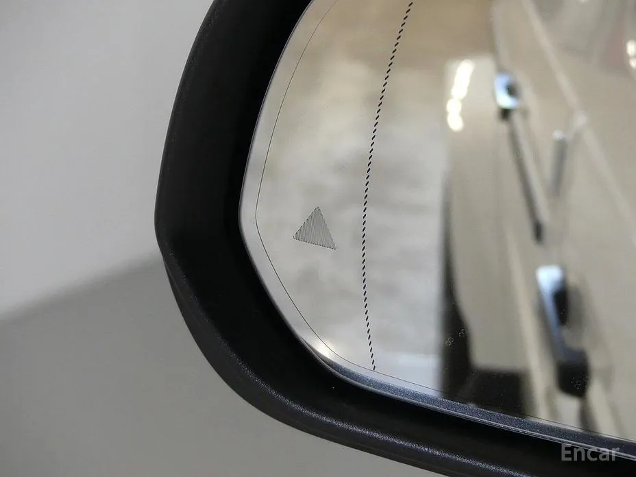 Фото 18 - Mercedes-Benz G-Class