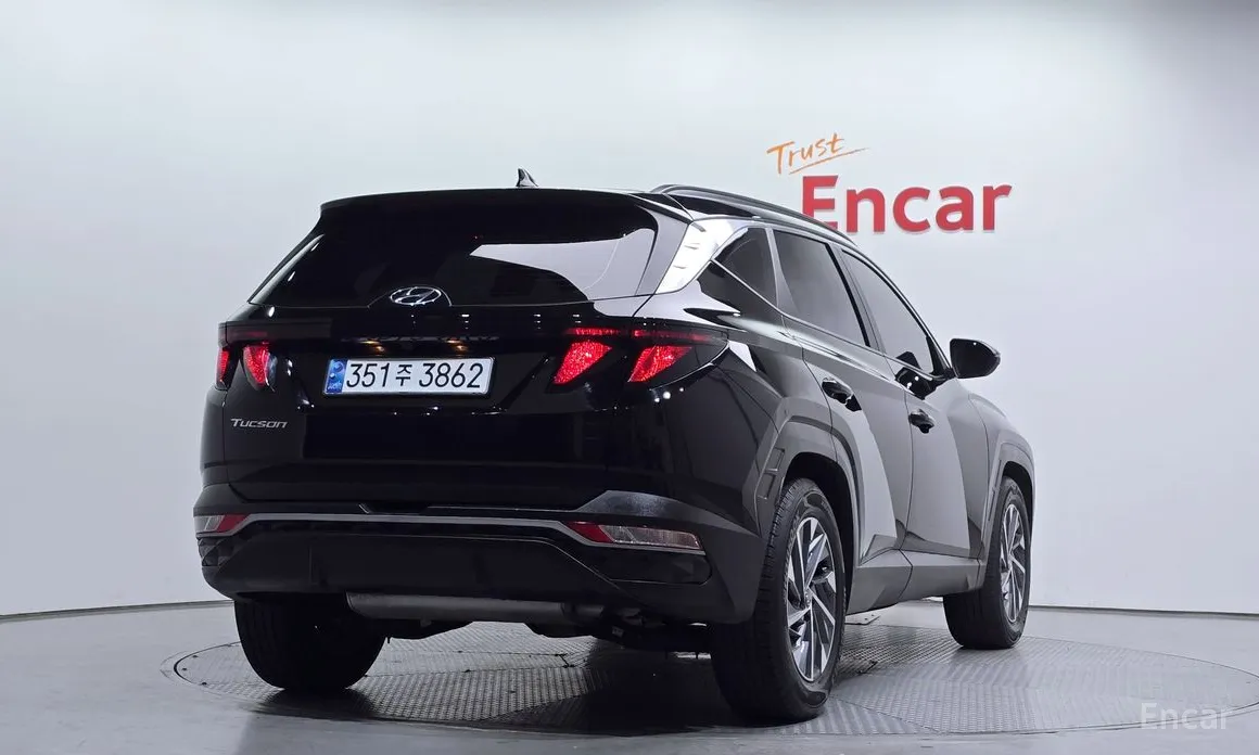 Фото 2 - Hyundai Tucson