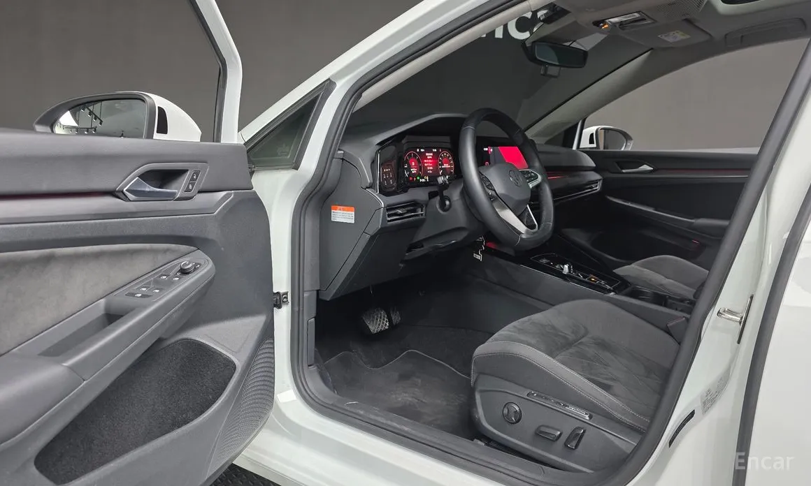 Фото 13 - Volkswagen Golf