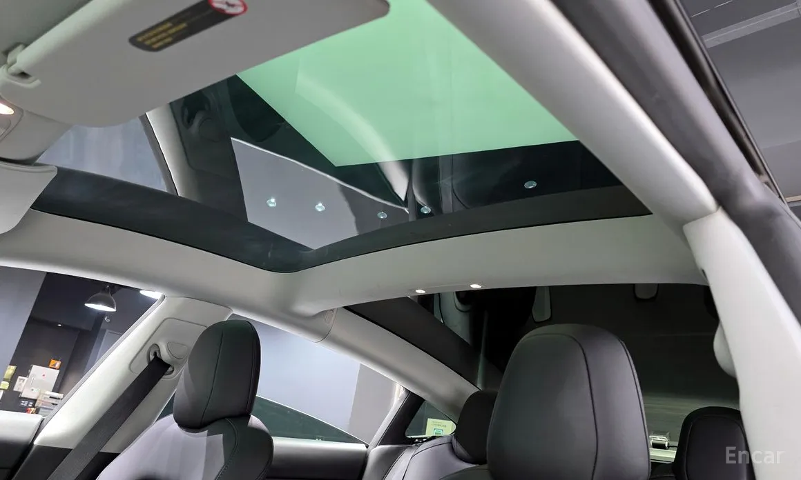 Фото 17 - Tesla Model 3