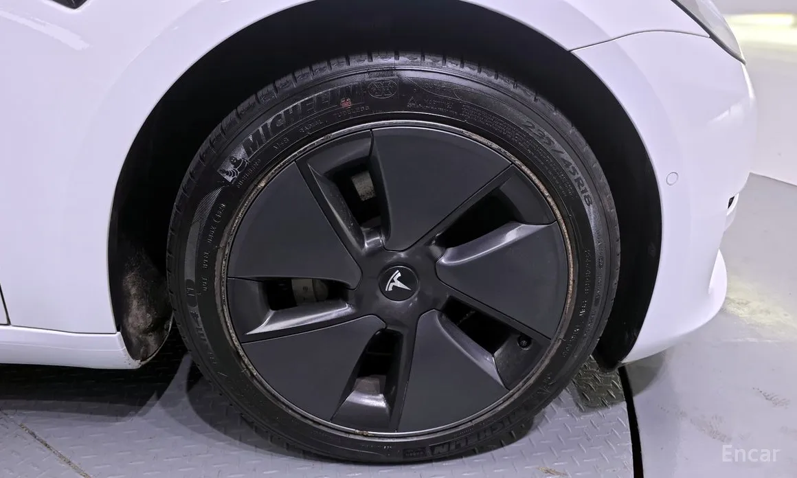 Фото 5 - Tesla Model 3