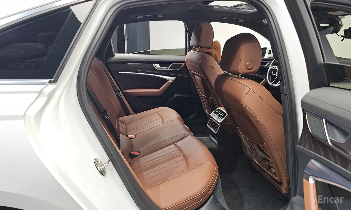 Фото 12 - Audi A6