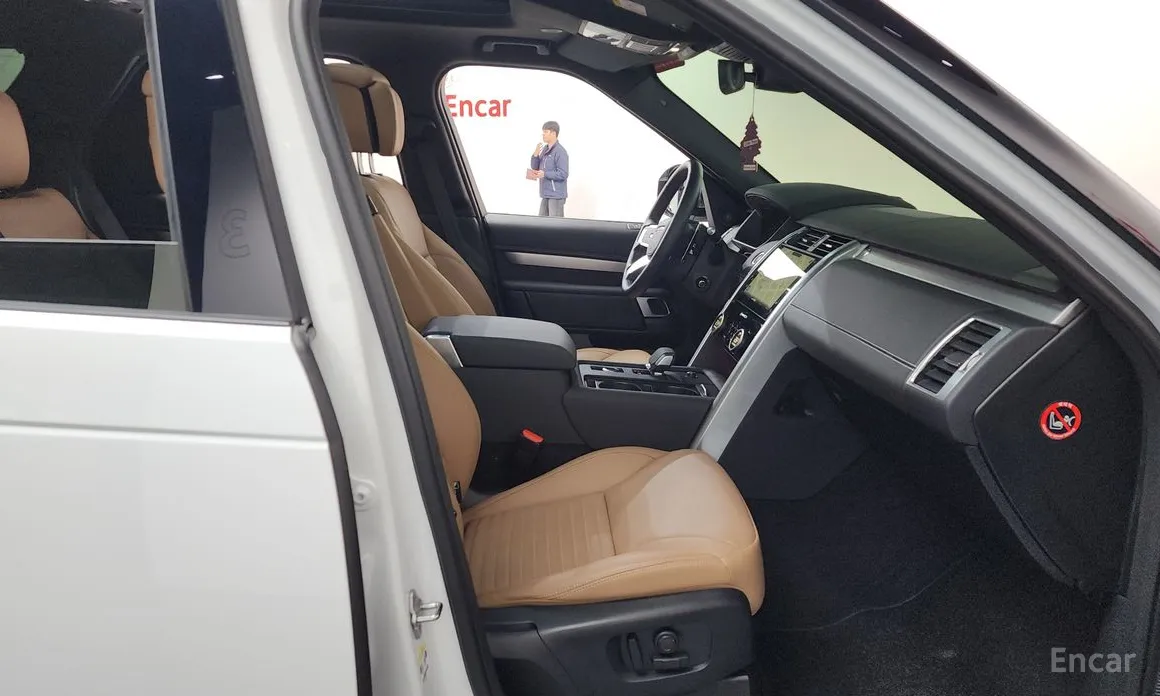 Фото 11 - Land Rover Discovery