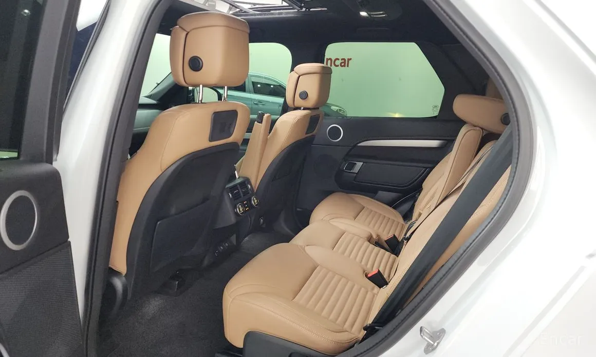 Фото 12 - Land Rover Discovery