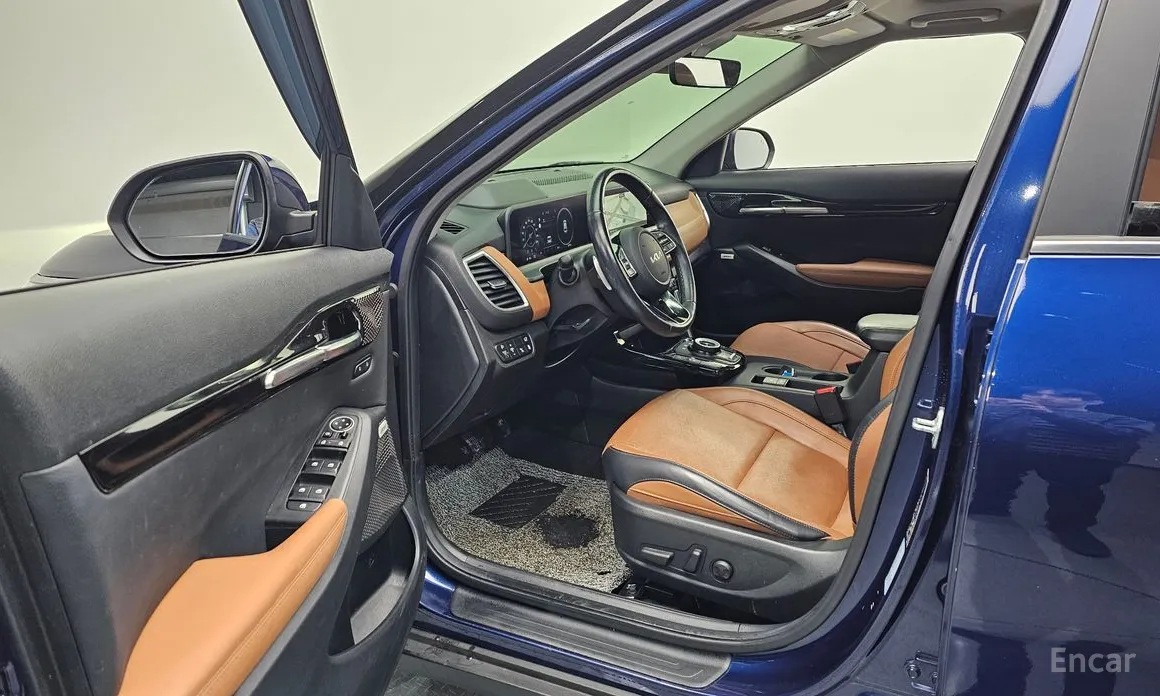 Фото 10 - Kia Seltos