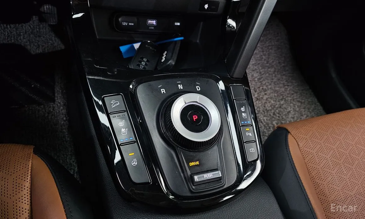 Фото 9 - Kia Seltos