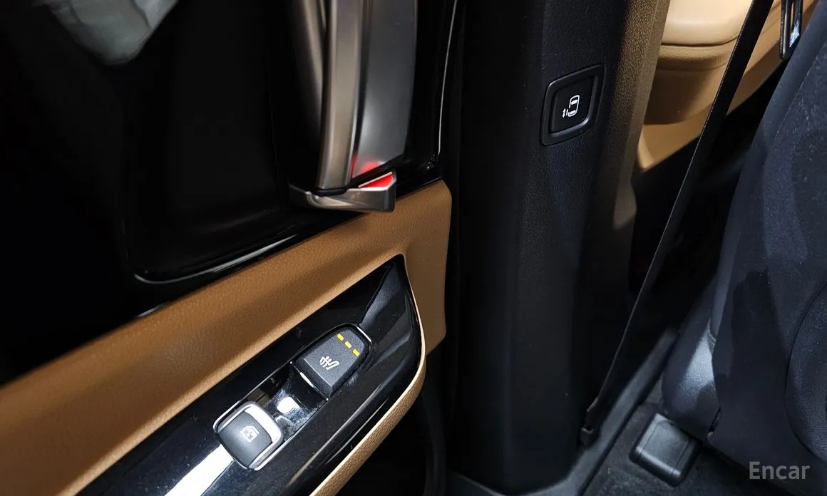 Фото 18 - Kia Carnival