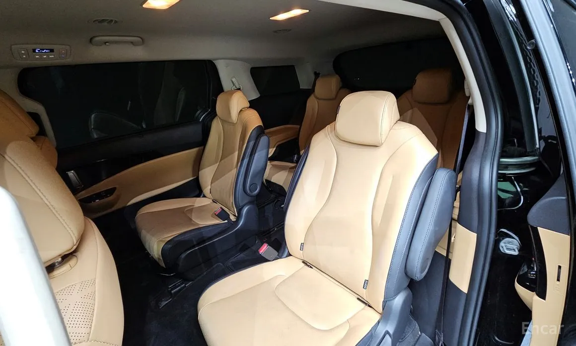 Фото 19 - Kia Carnival