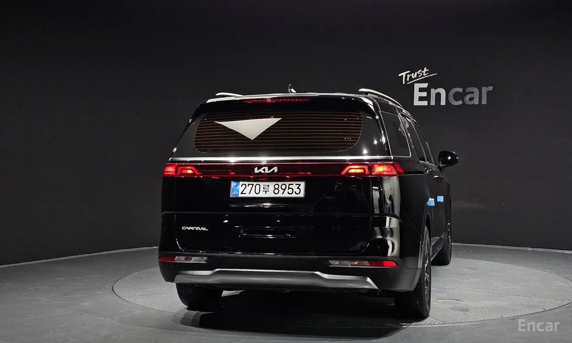 Фото 4 - Kia Carnival