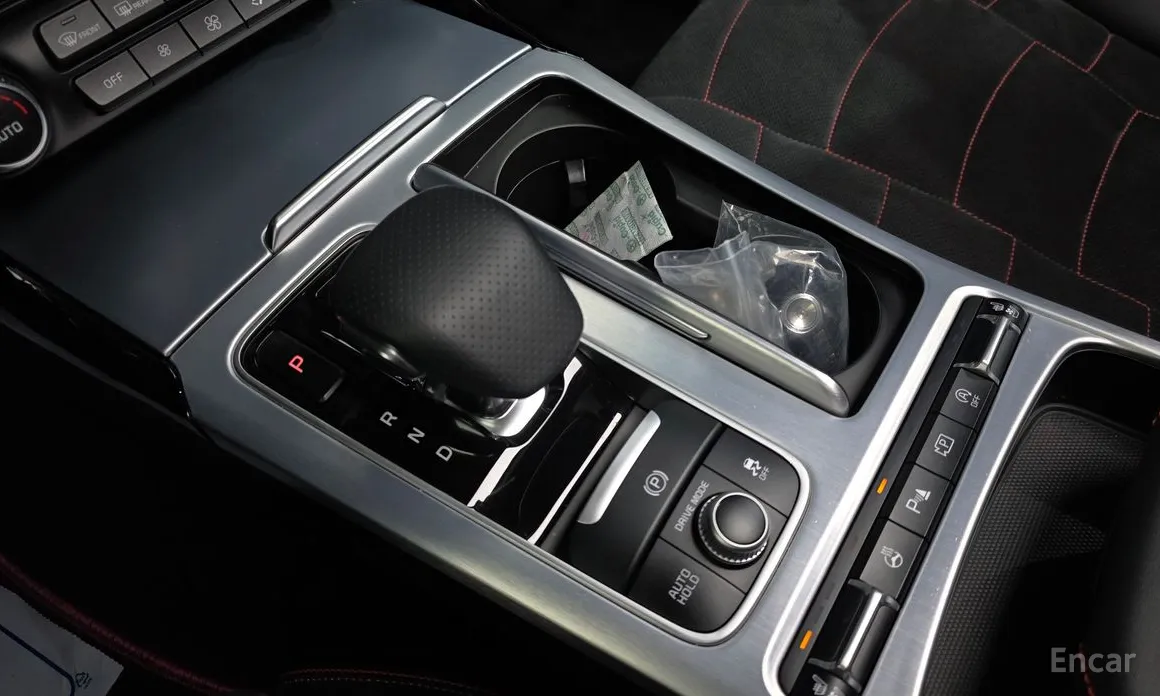 Photo 9 - Kia Stinger