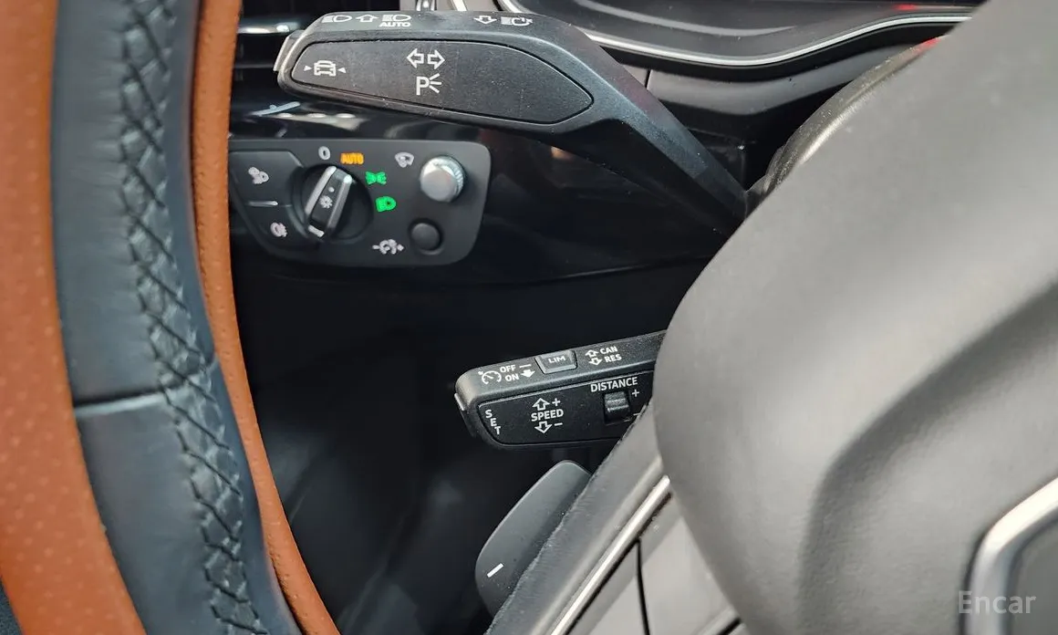 Фото 14 - Audi A4