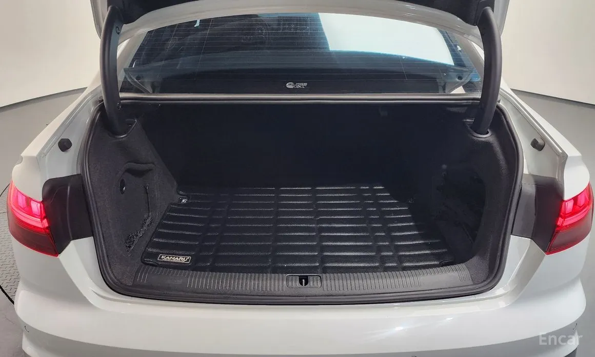 Фото 20 - Audi A4