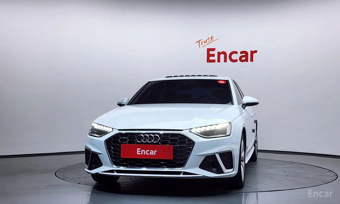 Фото 3 - Audi A4