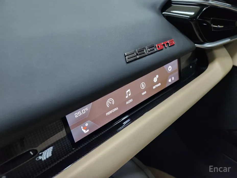 Фото 15 - Ferrari 296