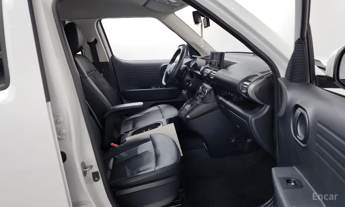 Фото 11 - Hyundai Casper