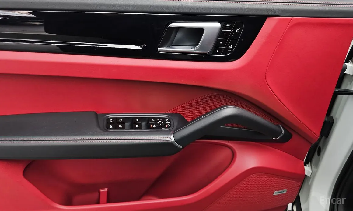 Фото 17 - Porsche Cayenne