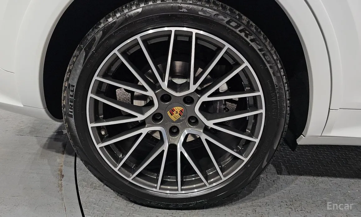 Фото 5 - Porsche Cayenne