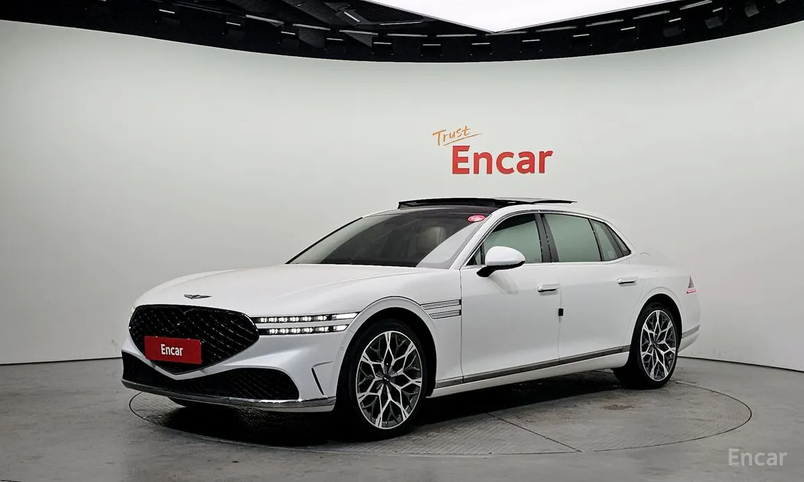 Фото 1 - Genesis G90