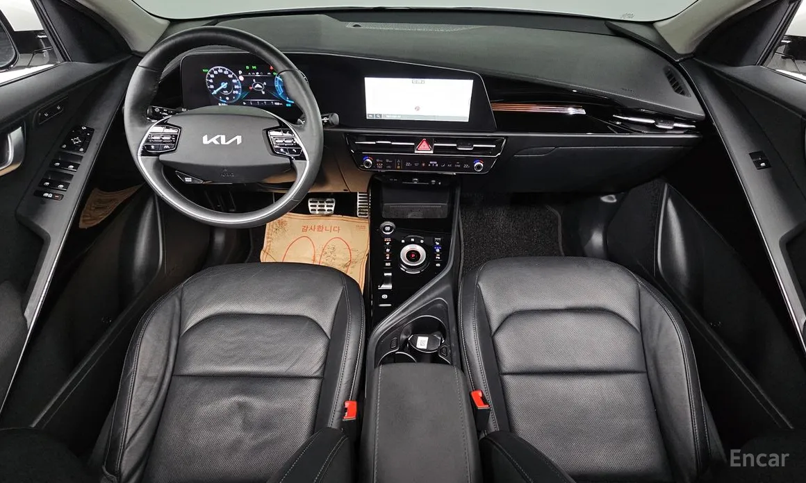 Фото 7 - Kia Niro