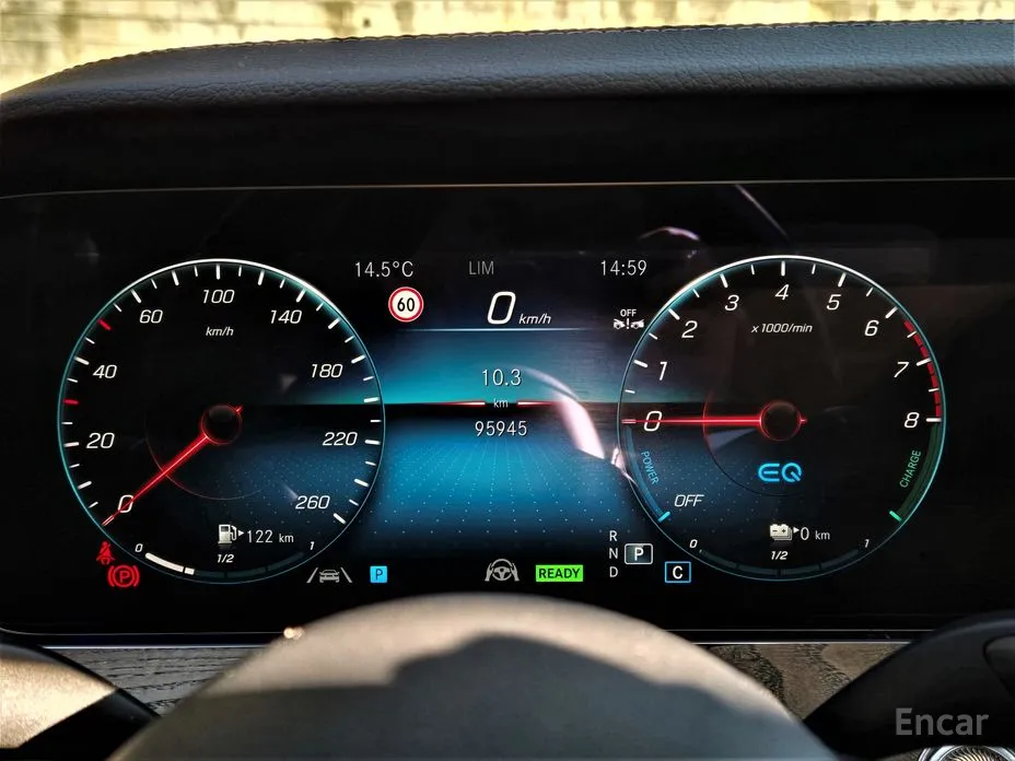 Фото 8 - Mercedes-Benz E-Class