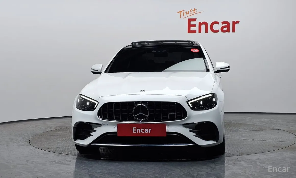 Фото 3 - Mercedes-Benz E-Class